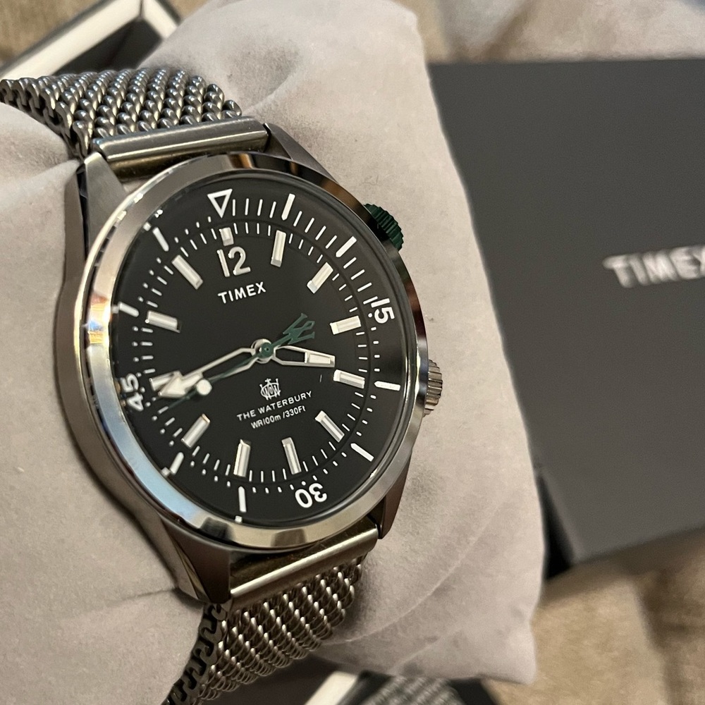 Times Waterbury Dive 41mm Stainless Steel Bracelet Watch